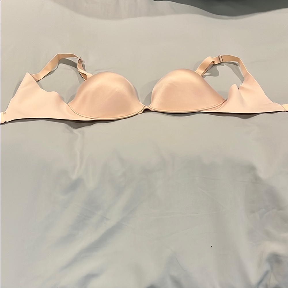 Like new Soma Cream Intimate t shirt Bra